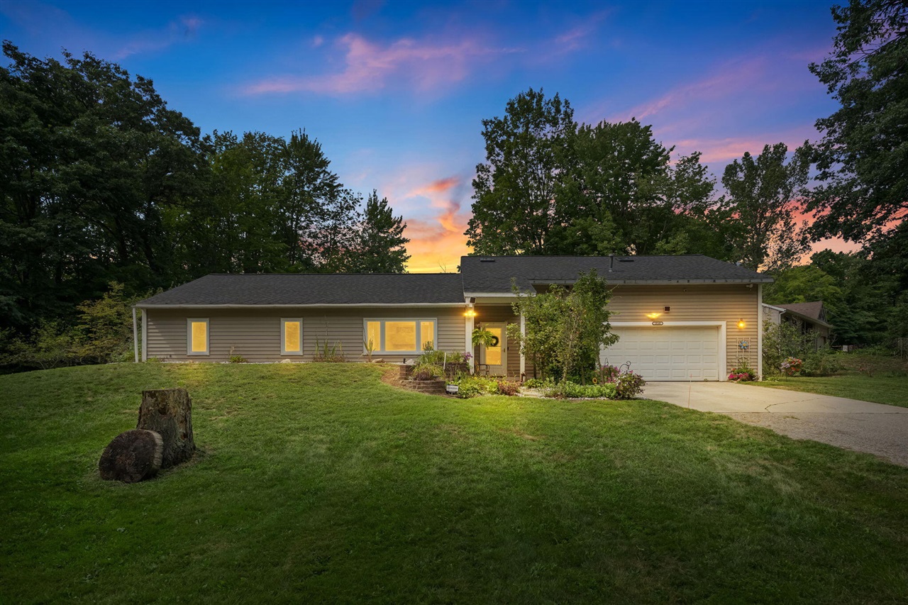2nd image of 18145 148th Ave, Spring Lake, MI 49456 | MLS# 70553579