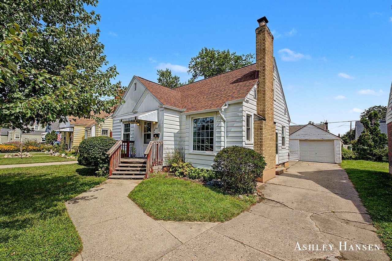 2nd image of 1714 Fremont Ave, Grand Rapids, MI 49504 | MLS# 70553586