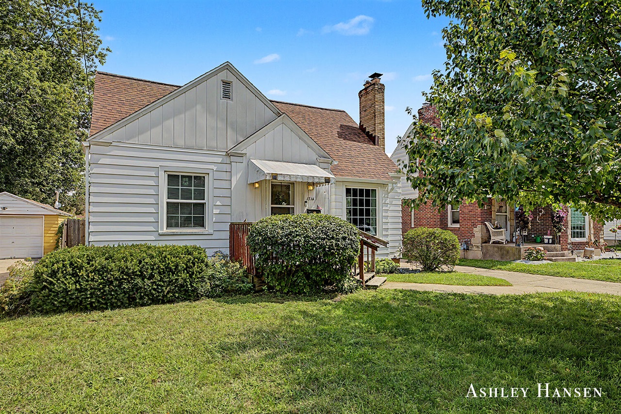 24th image of 1714 Fremont Ave, Grand Rapids, MI 49504 | MLS# 70553586