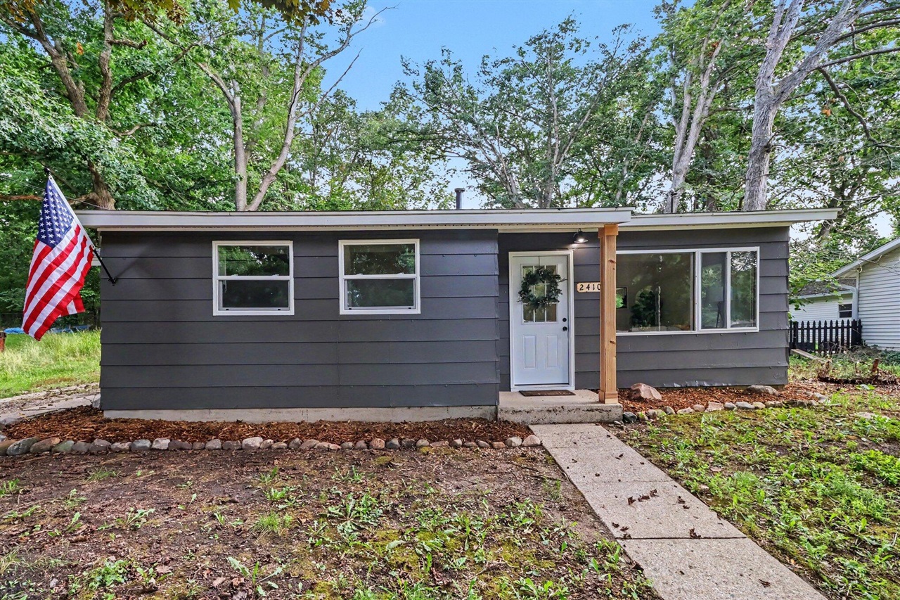 1st image of 2410 Monterey Dr, Kalamazoo, MI 49004 | MLS# 70553599