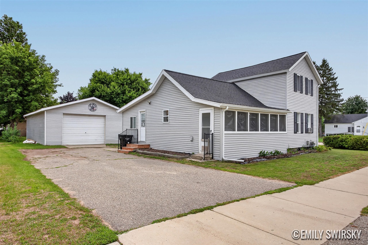 3rd image of 292 W Muskegon St, Cedar Springs, MI 49319 | MLS# 70553620