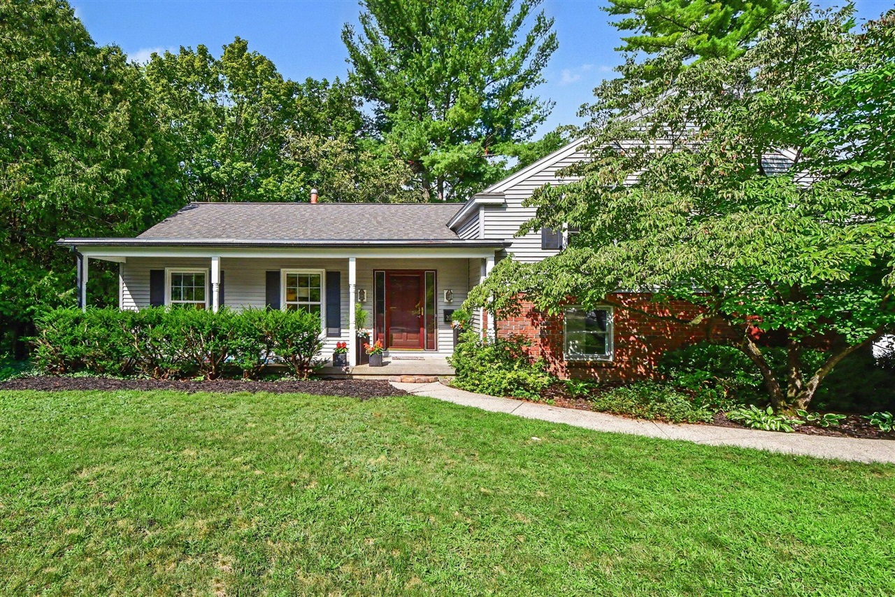 1st image of 201 S Monroe St, Rockford, MI 49341 | MLS# 70553670