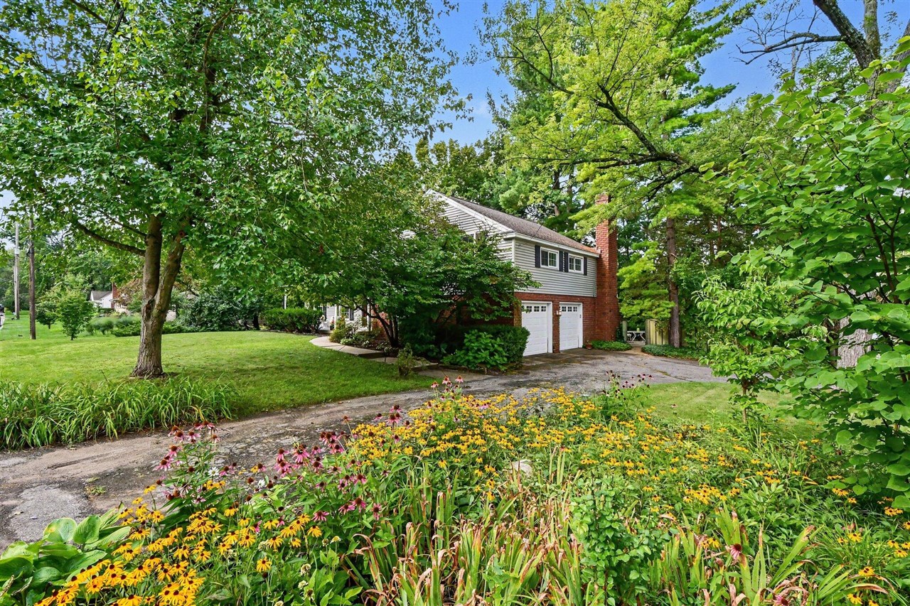 26th image of 201 S Monroe St, Rockford, MI 49341 | MLS# 70553670