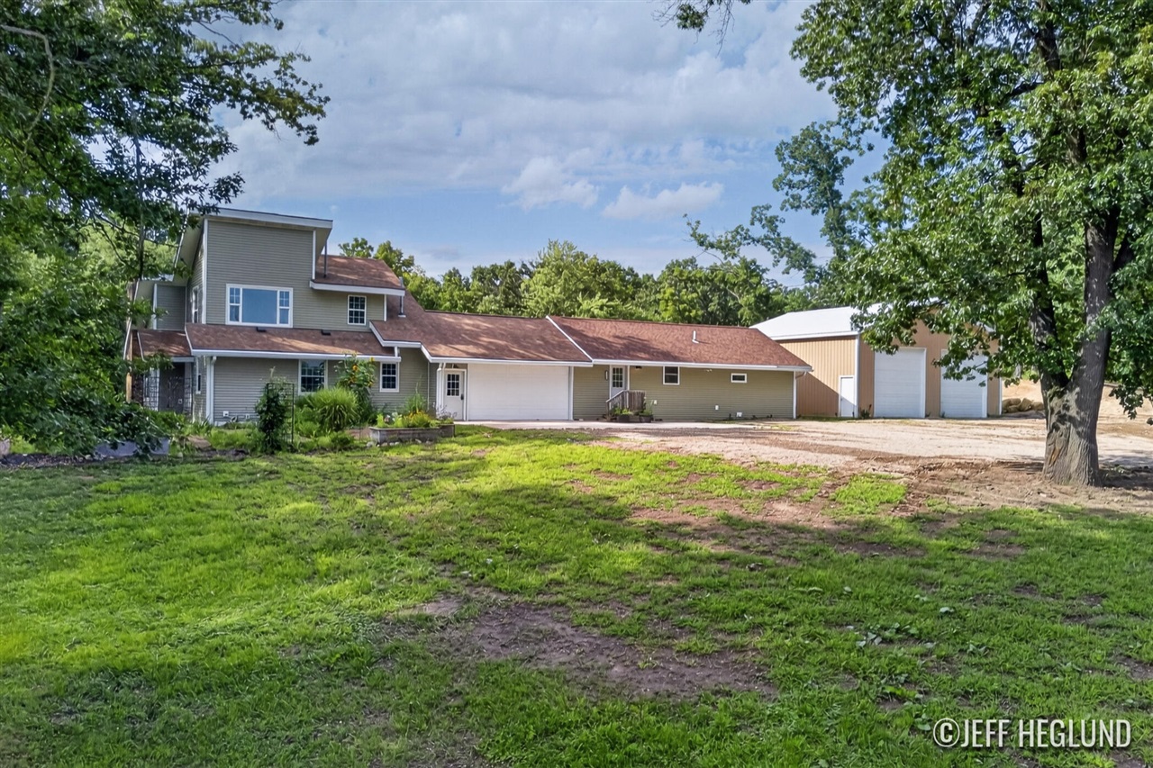 Photo 2 of Single family home for sale at 9310 Bluewater Hwy, Saranac, MI 48881 | MLS# 70553716 | Listing updated on 2026-09-26