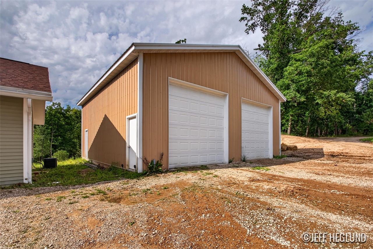 Photo 3 of Single family home for sale at 9310 Bluewater Hwy, Saranac, MI 48881 | MLS# 70553716 | Listing updated on 2026-09-26