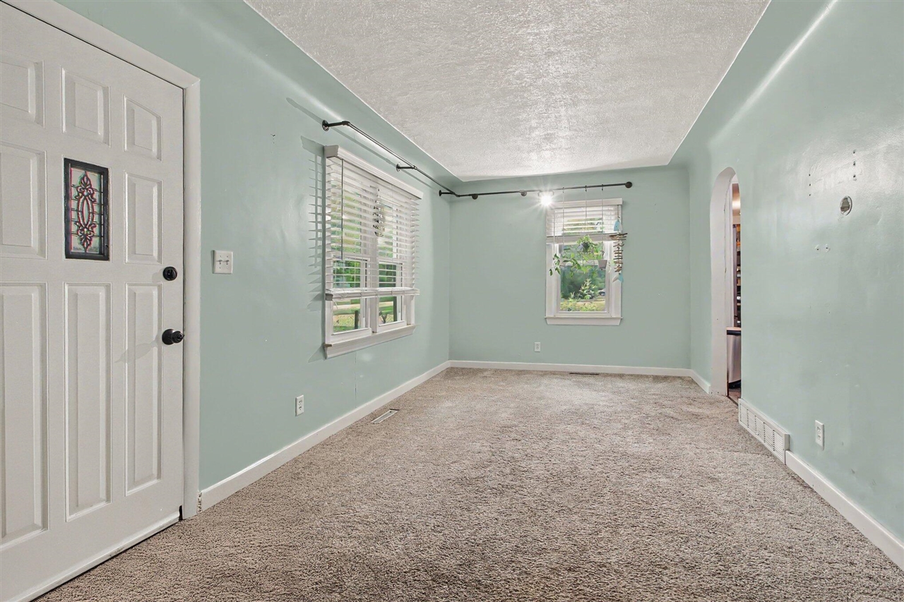 Photo 3 of Single family home for sale at 13510 Martinsville Rd, Belleville, MI 48111 | MLS# 70553726 | Listing updated on 2026-09-14