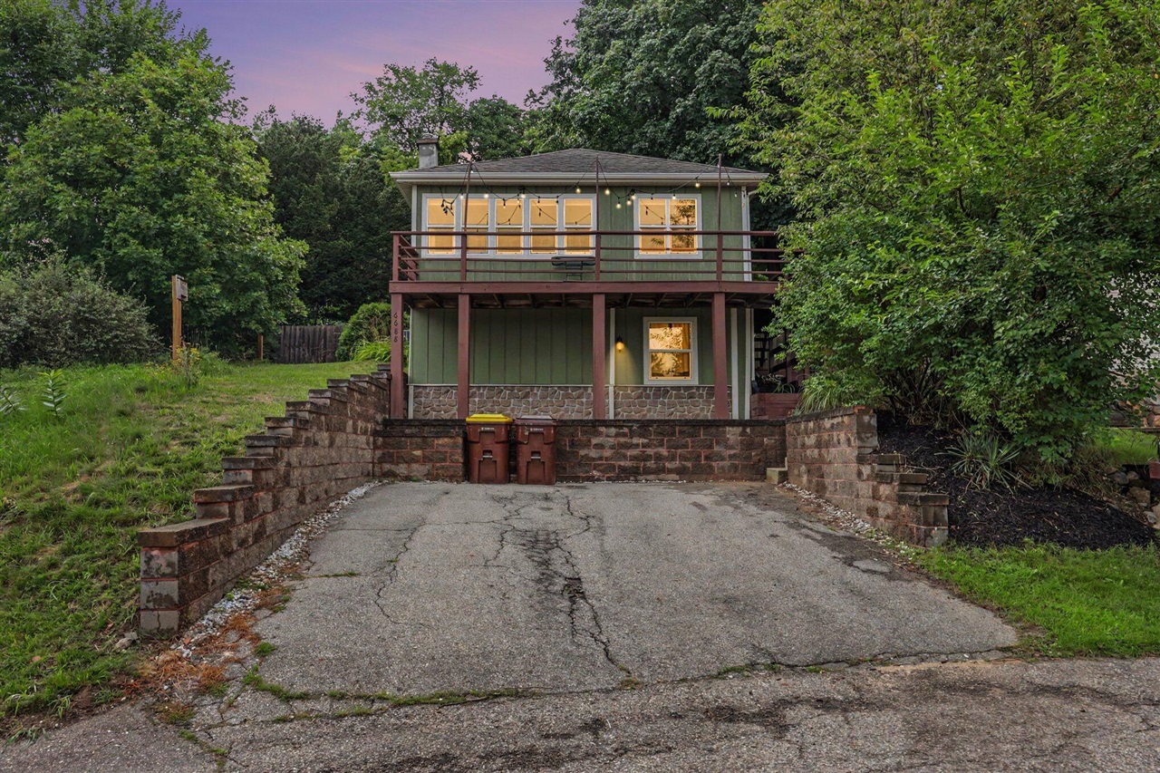 2nd image of 6688 Echo Dr, Rockford, MI 49341 | MLS# 70553734