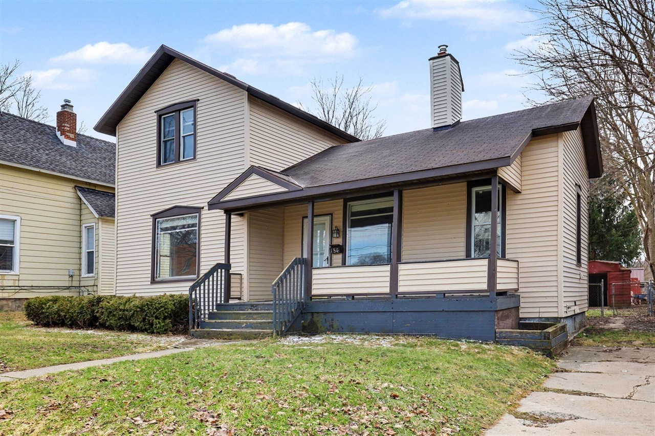 3rd image of 154 Carrier St, Grand Rapids, MI 49505 | MLS# 70553826