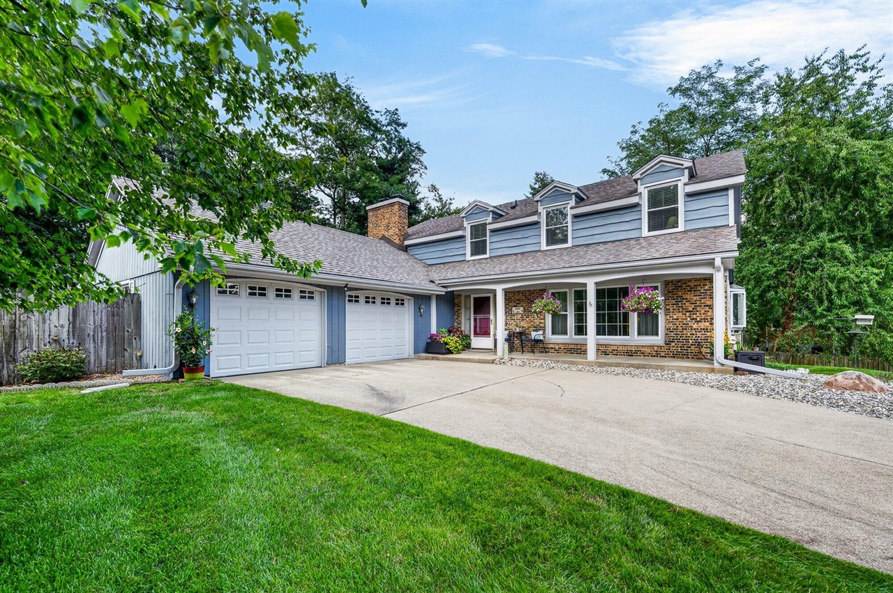 2nd image of 4401 Glenrose Ter, Kalamazoo, MI 49008 | MLS# 70553884