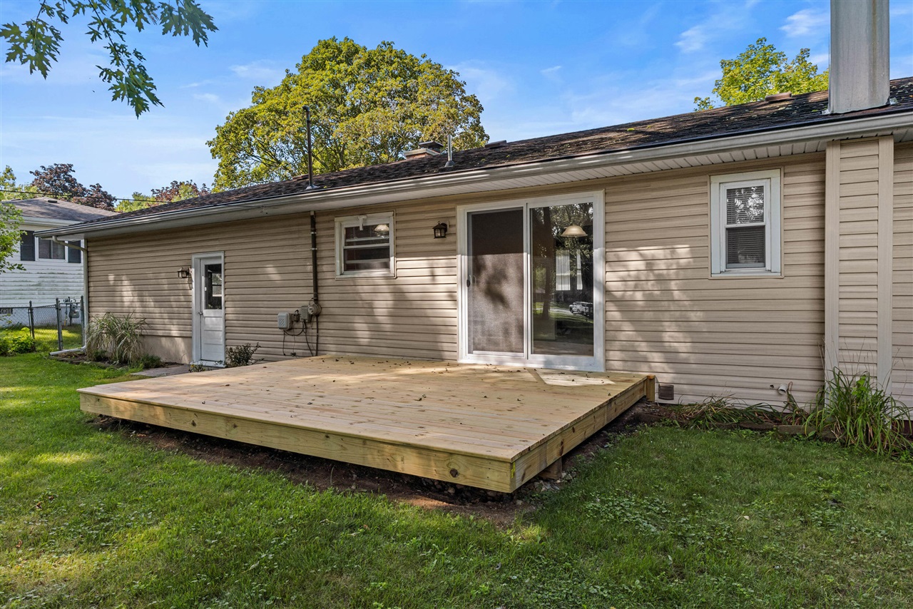 Photo 3 of Single family home for sale at 159 Westwood Dr, Hillsdale, MI 49242 | MLS# 70553890 | Listing updated on 2026-10-02
