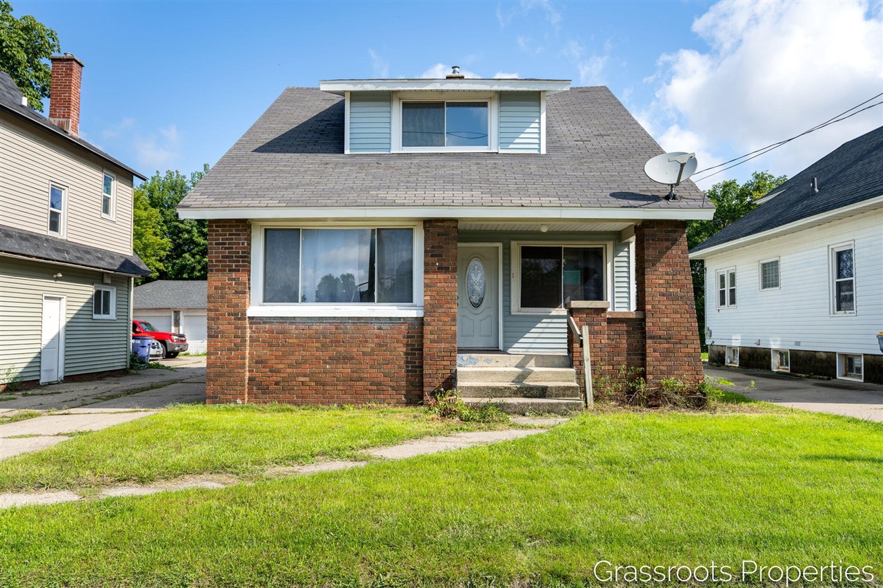 Single family home for sale at 1109 Fulton St, Grand Rapids, MI 49504-6116 | MLS# 70553943