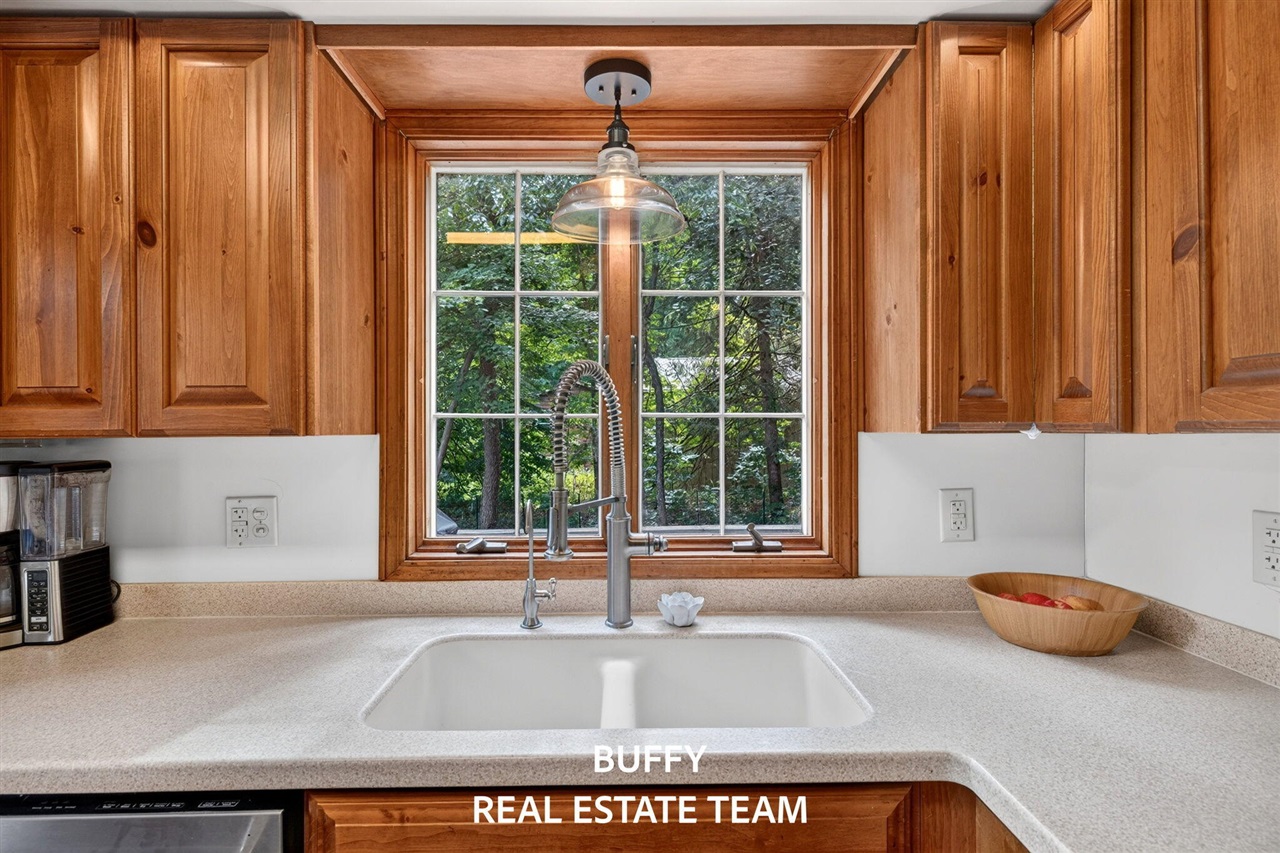4th image of 2200 Trillium Ln, Grand Rapids, MI 49534 | MLS# 70553953