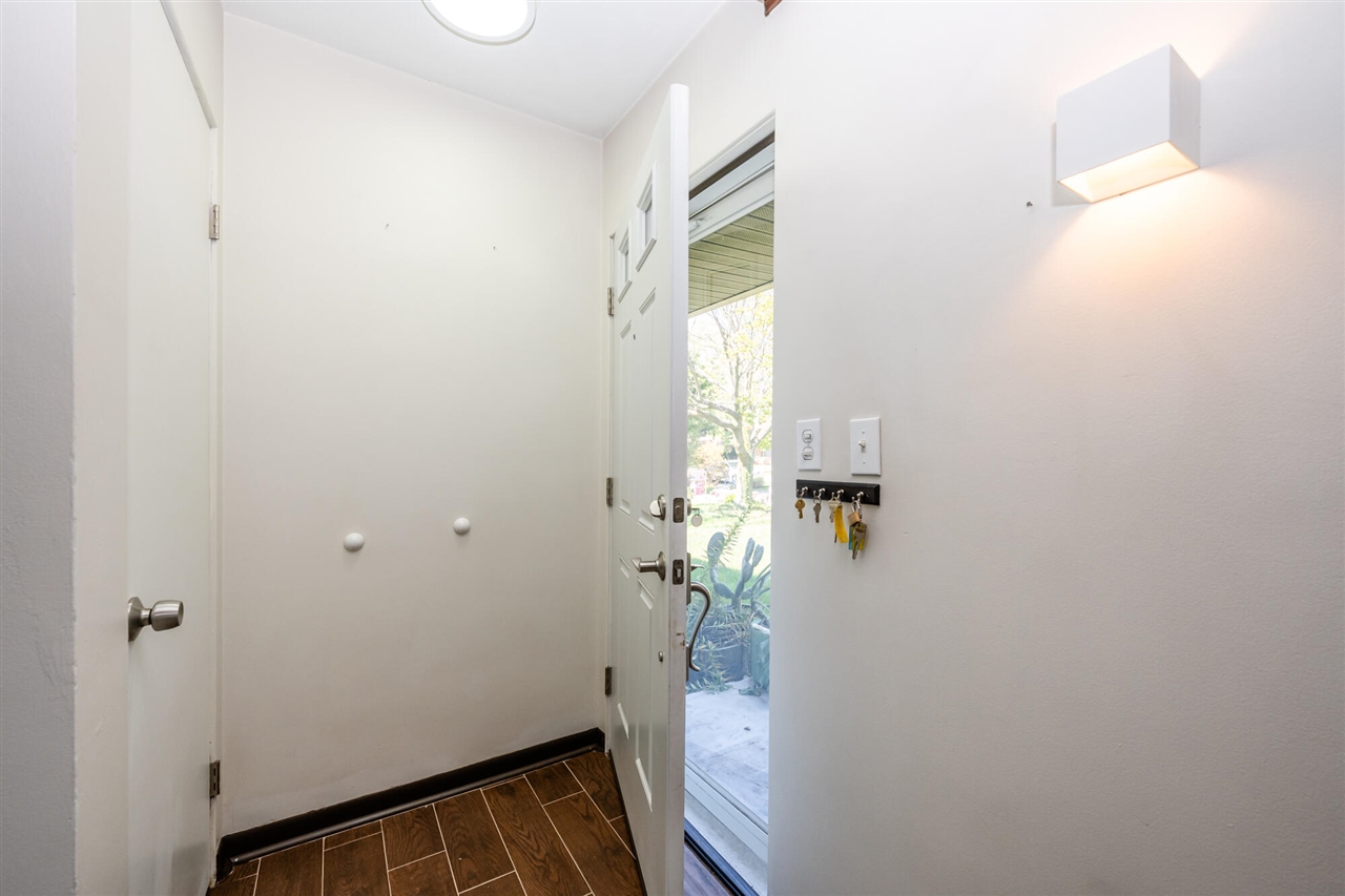 Photo 3 of Single family home for sale at 1050 Jean Ann Dr, Saint Joseph, MI 49085 | MLS# 70553978 | Listing updated on 2026-08-21