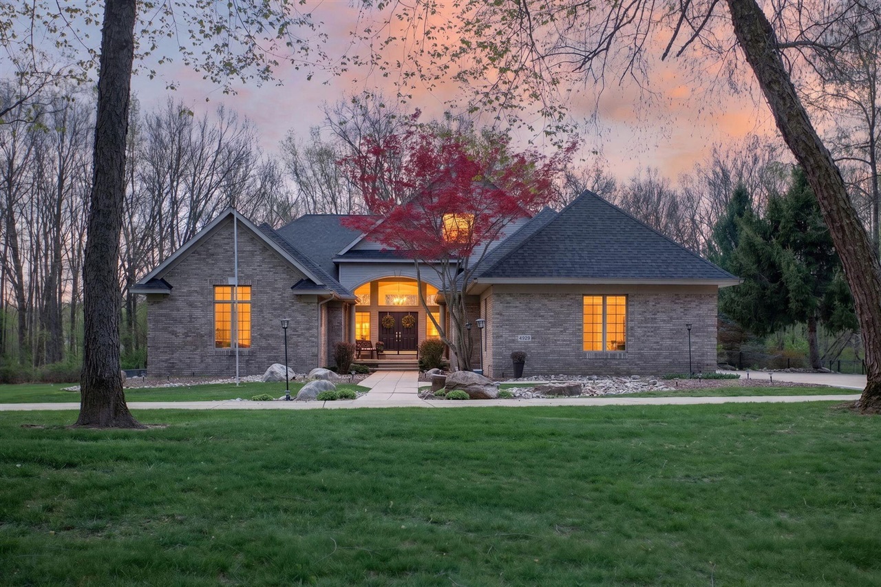 1st image of 4929 Country Ln, Jackson, MI 49201 | MLS# 70554006
