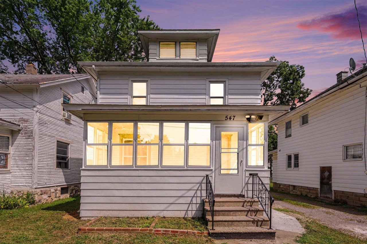2nd image of 547 N Pleasant St, Jackson, MI 49202 | MLS# 70554014