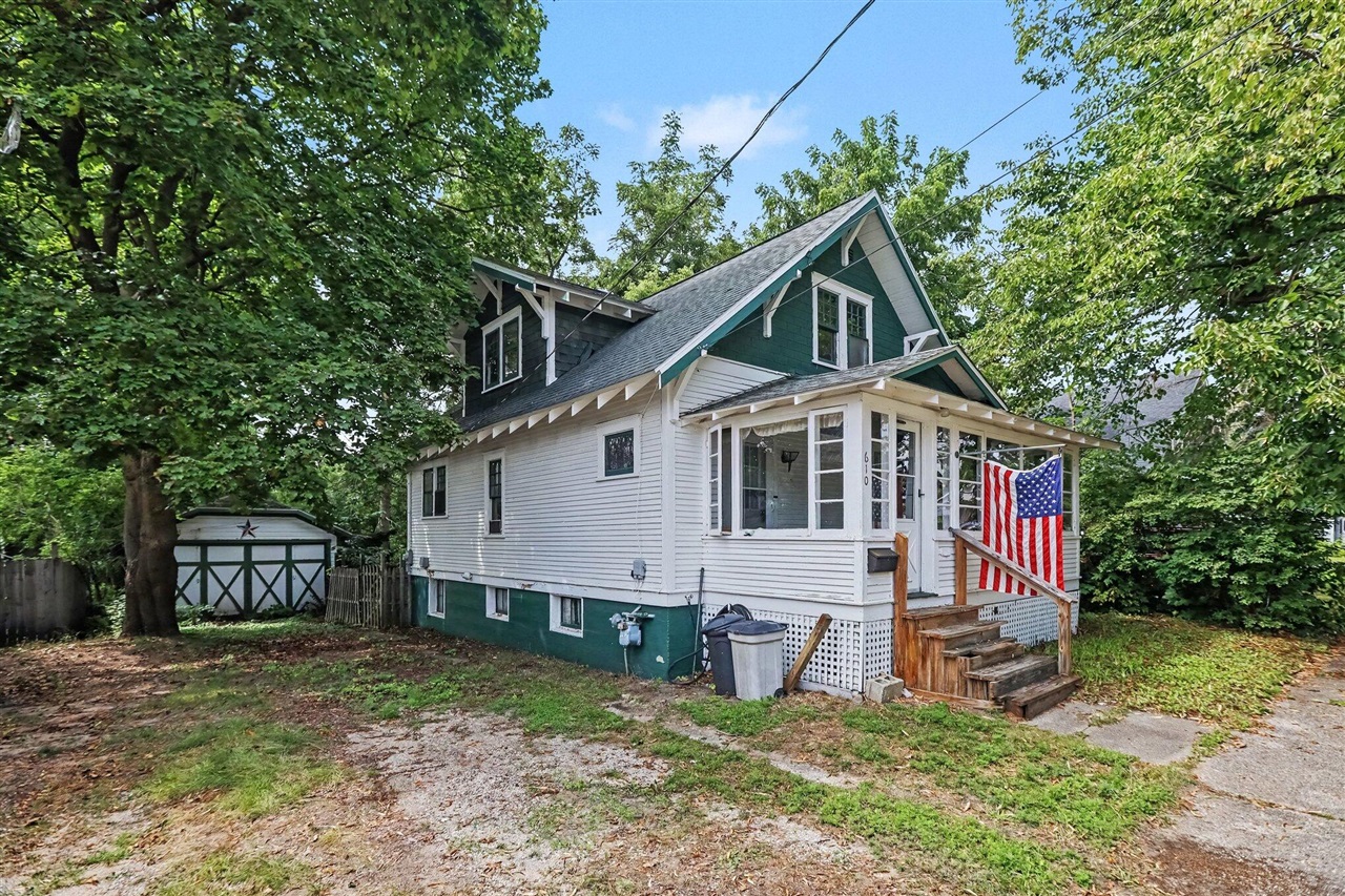 4th image of 610 Cherry St, Cadillac, MI 49601 | MLS# 70554019