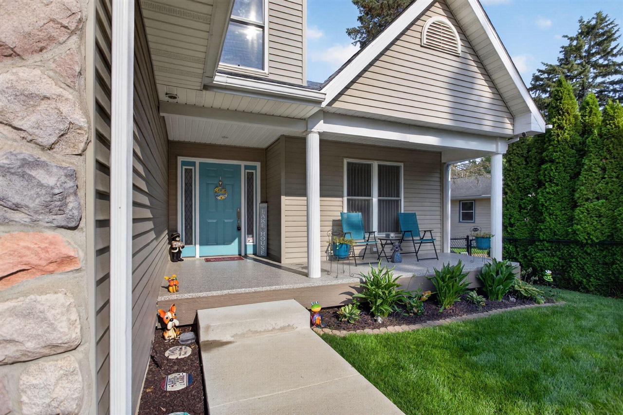 Photo 3 of Single family home for sale at 165 Hawthorne Dr, Brooklyn, MI 49230 | MLS# 70554064 | Listing updated on 2026-09-14