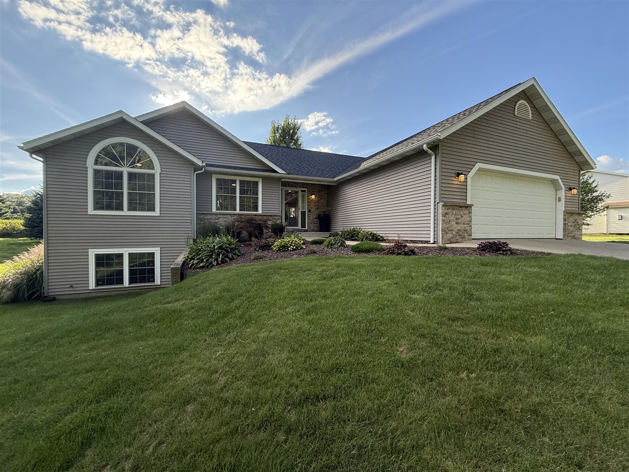 1st image of 6511 N 14th St, Kalamazoo, MI 49009 | MLS# 70554082