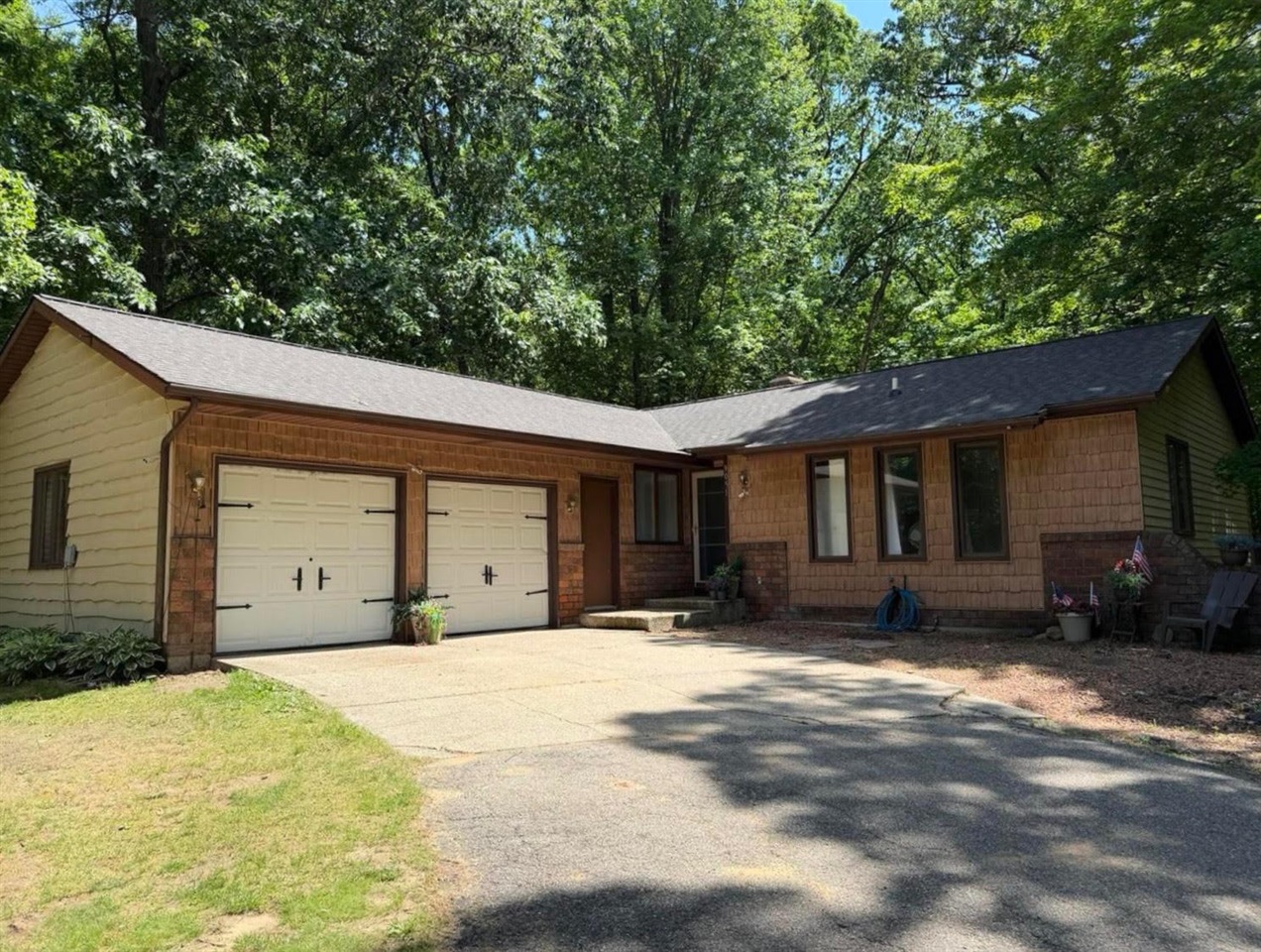2nd image of 9051 Algoma Ave, Rockford, MI 49341 | MLS# 70554087