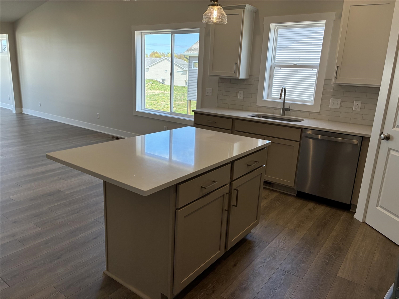2nd image of 12455 Glenburn Dr #39, Grand Haven, MI 49417 | MLS# 70554120