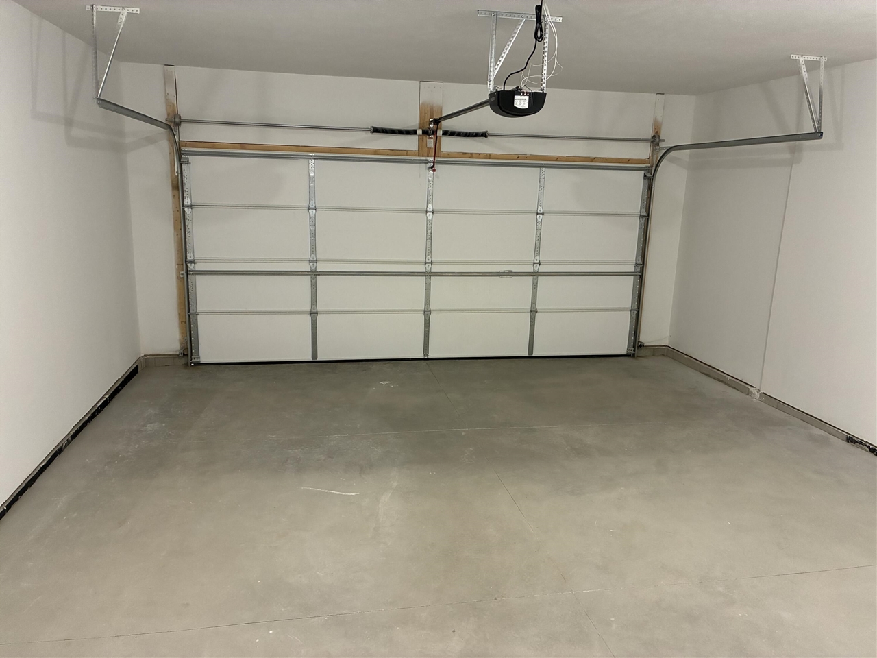35th image of 12455 Glenburn Dr #39, Grand Haven, MI 49417 | MLS# 70554120