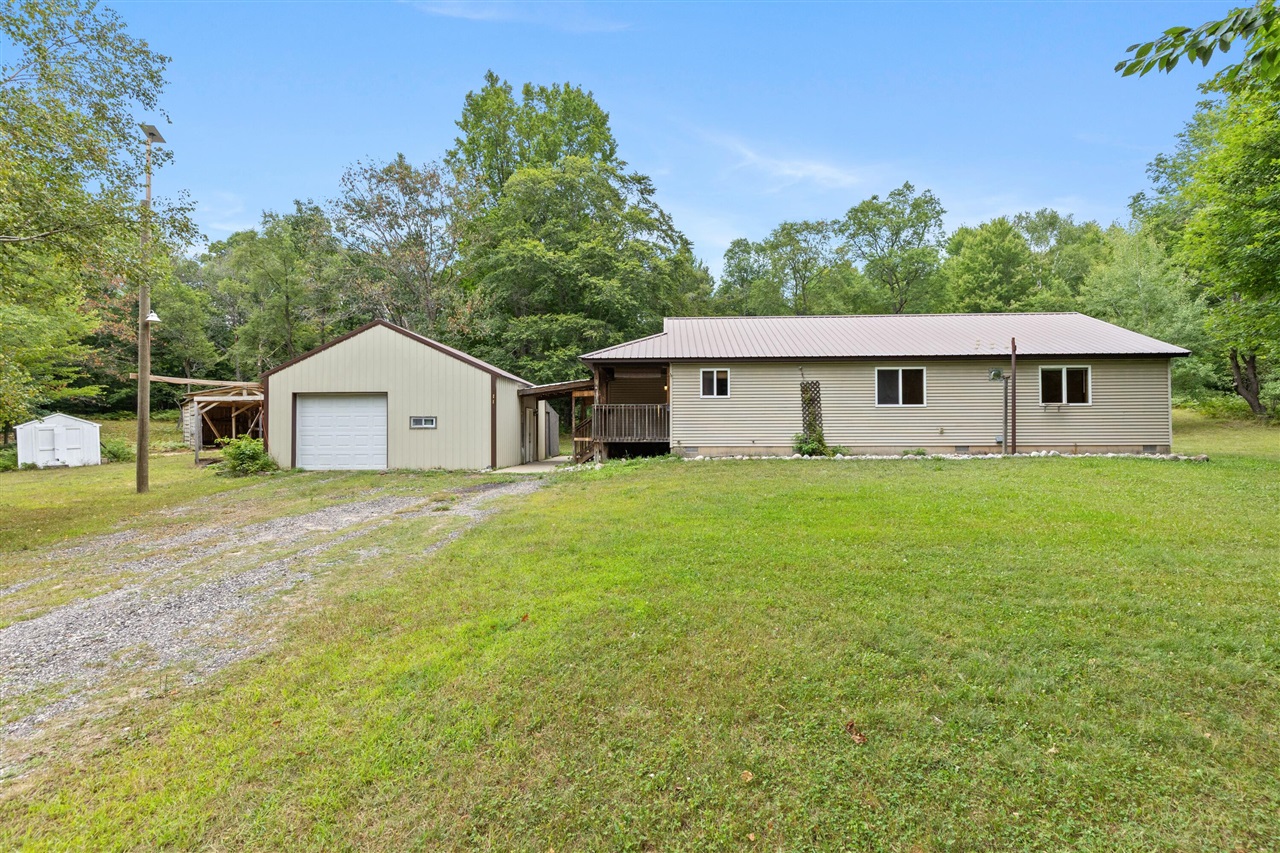 Photo 1 of Single family home for sale at 11642 S Woodland Dr, Cadillac, MI 49601 | MLS# 70554157 | Listing updated on 2026-09-22