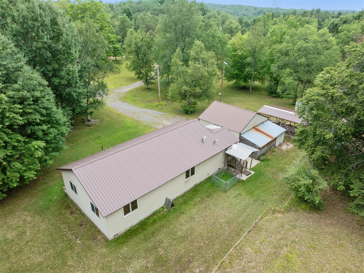 Photo 2 of Single family home for sale at 11642 S Woodland Dr, Cadillac, MI 49601 | MLS# 70554157 | Listing updated on 2026-09-22