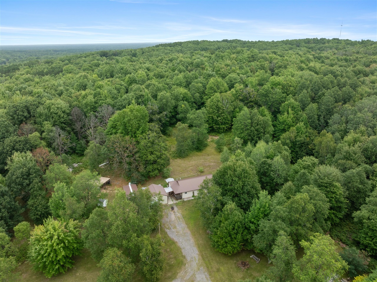 Photo 3 of Single family home for sale at 11642 S Woodland Dr, Cadillac, MI 49601 | MLS# 70554157 | Listing updated on 2026-09-22