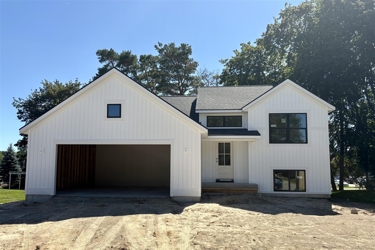 Photo 1 of Single family home for sale at 3308 Allen St, Hudsonville, MI 49426 | MLS# 70554179 | Listing updated on 2026-09-19
