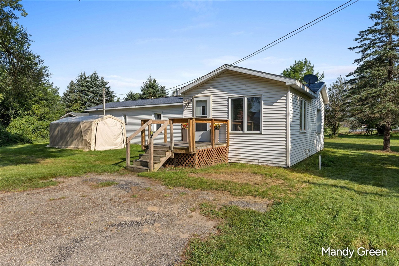 Photo 2 of Single family home for sale at 4764 S Greenville Rd, Greenville, MI 48838 | MLS# 70554180 | Listing updated on 2026-09-14