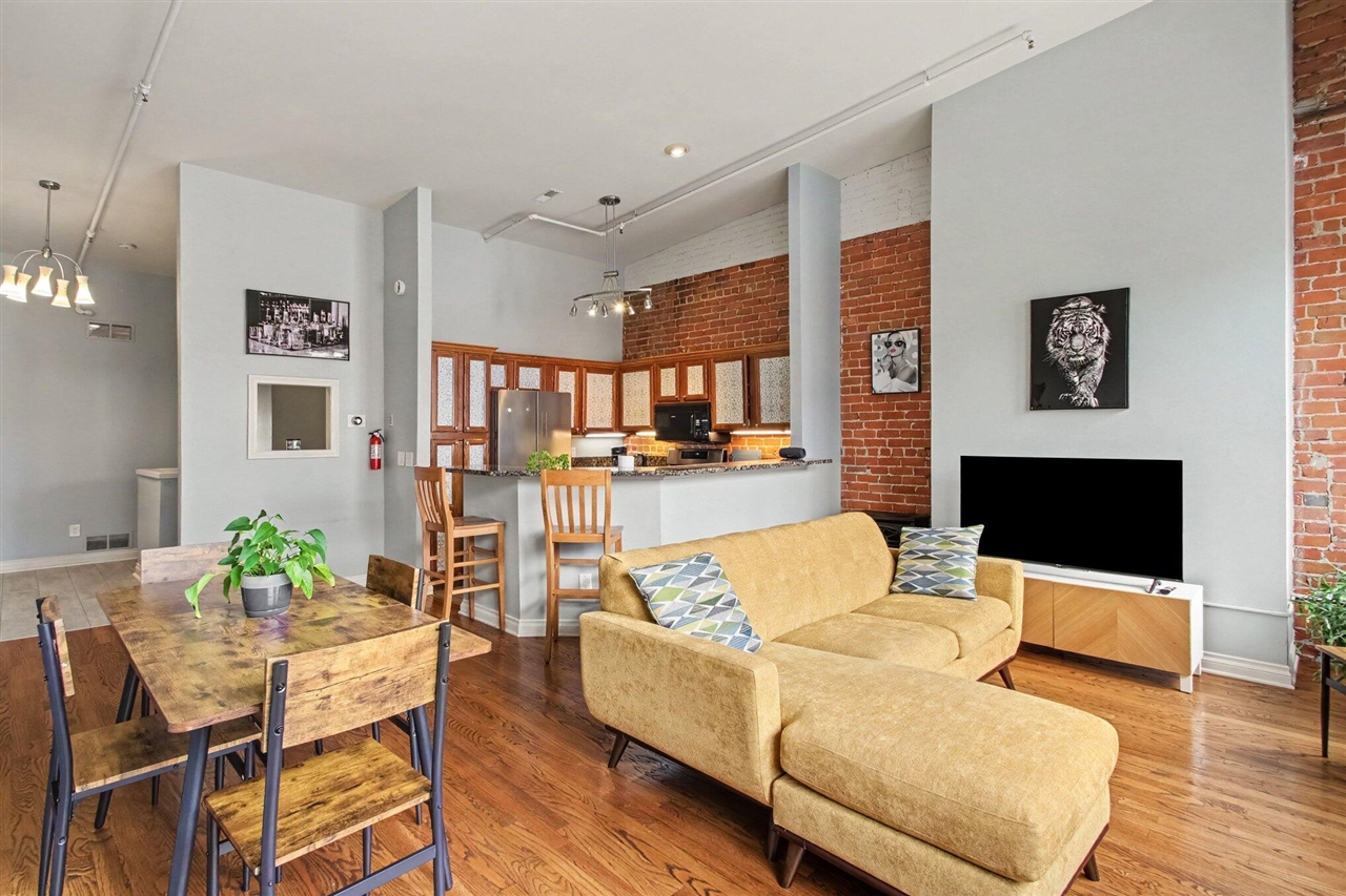 Photo 1 of Condo for sale at 120 W Washington St #I, Ann Arbor, MI 48104 | MLS# 70554199 | Listing updated on 2026-09-19