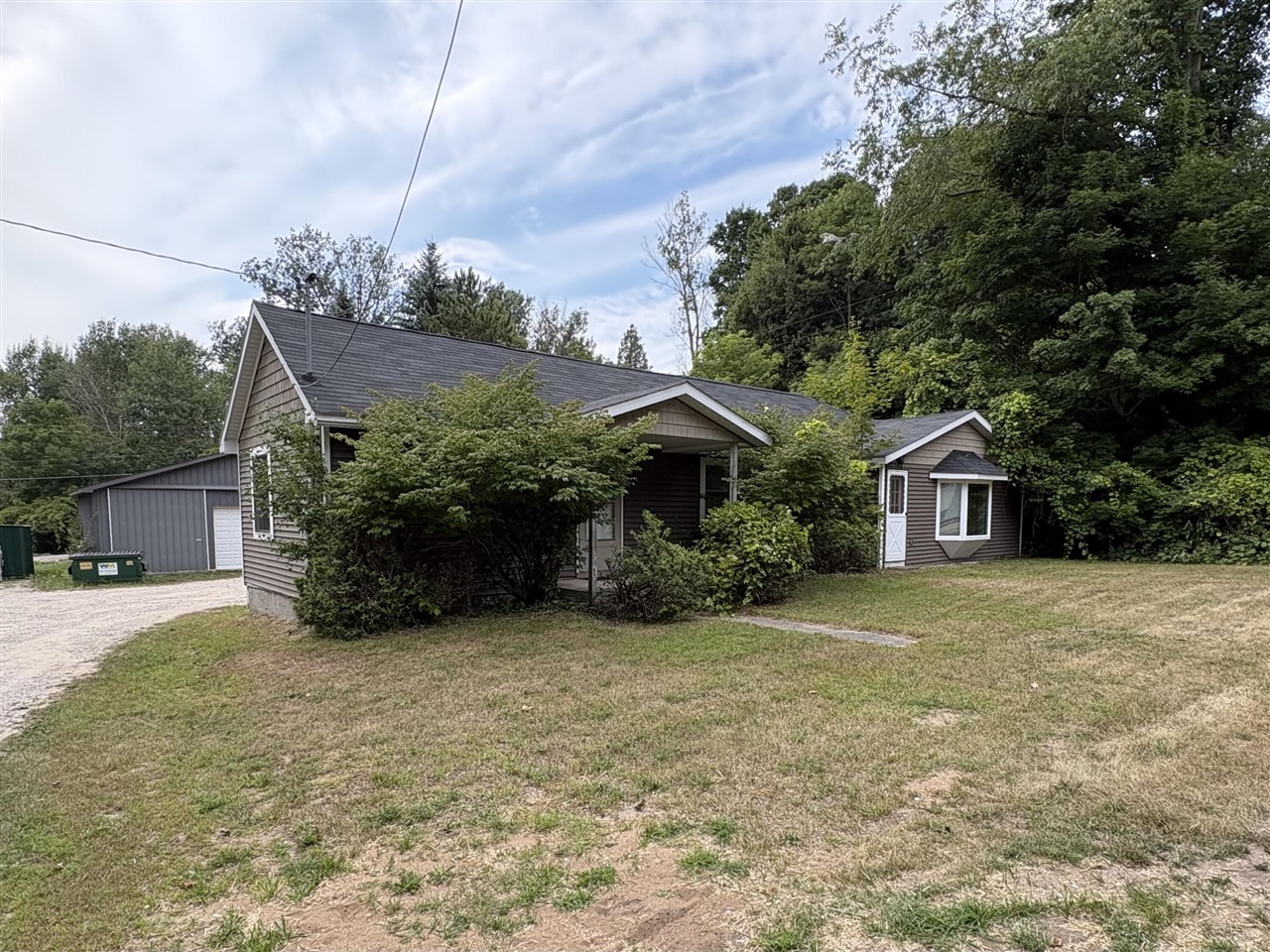 Photo 3 of Single family home for sale at 807 Josephine St, East Jordan, MI 49727 | MLS# 70554203 | Listing updated on 2026-09-12