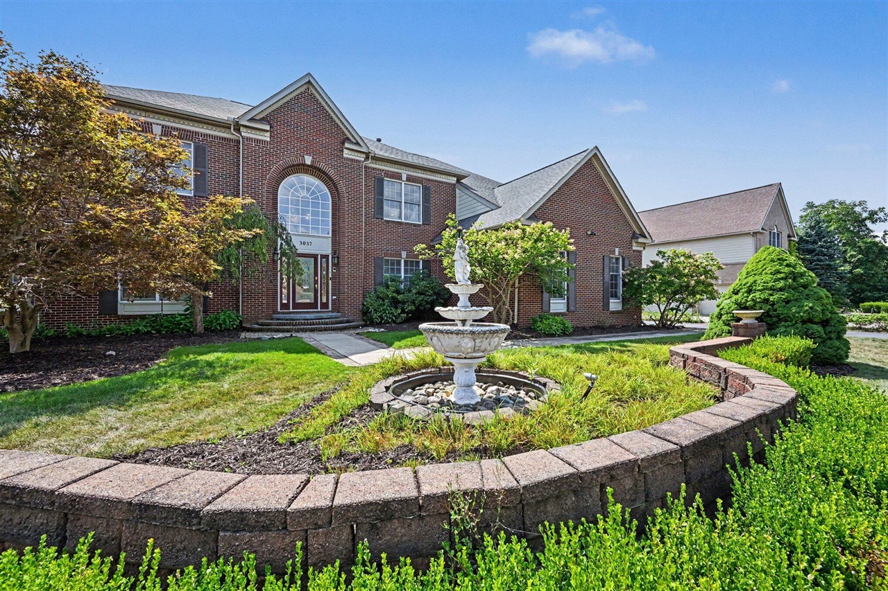 2nd image of 3037 Walnut Ridge Dr, Ann Arbor, MI 48103 | MLS# 70554207