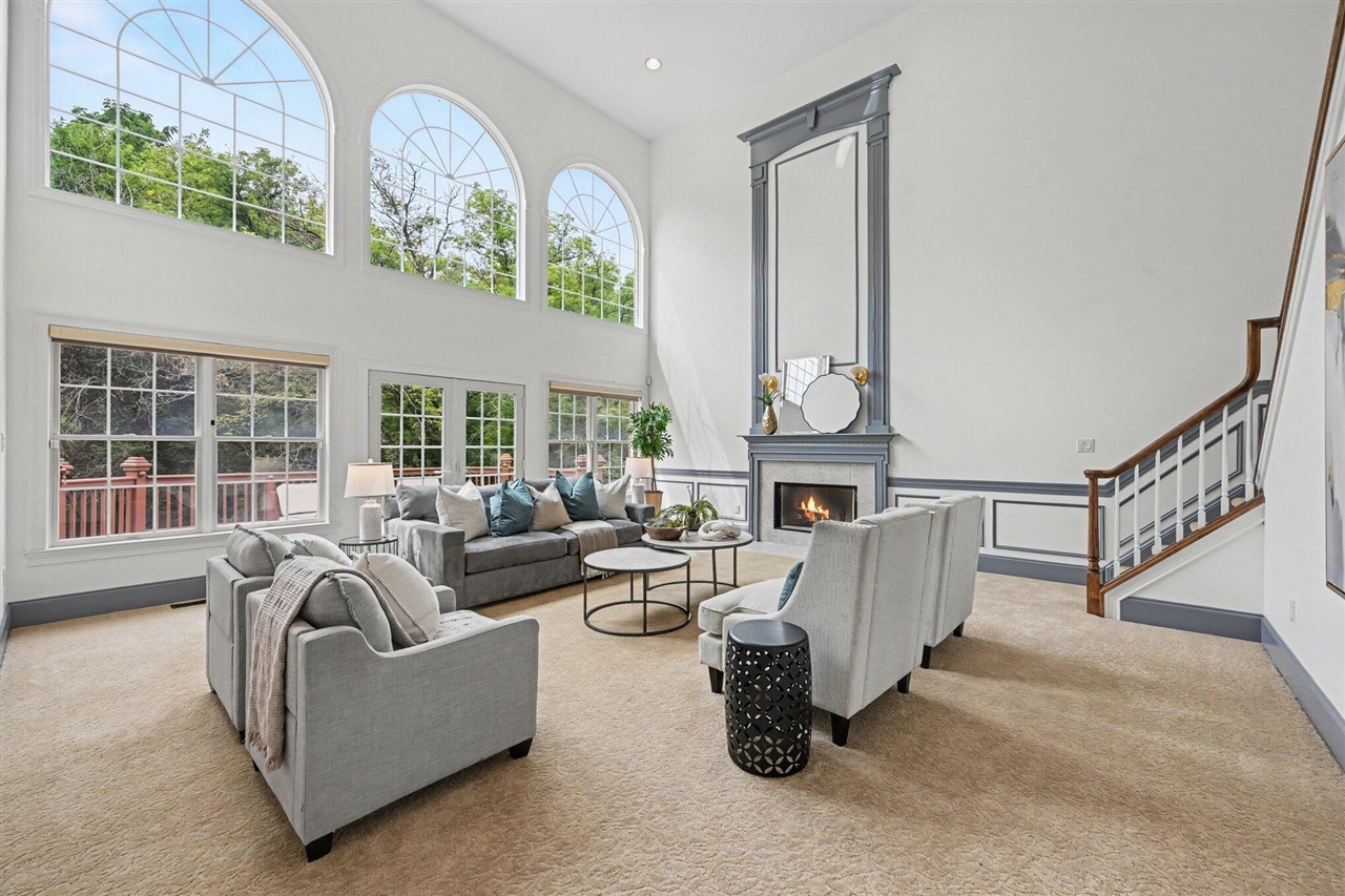 5th image of 3037 Walnut Ridge Dr, Ann Arbor, MI 48103 | MLS# 70554207