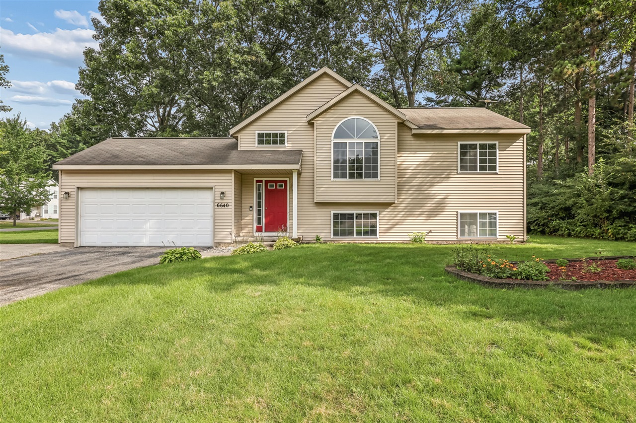 Photo 1 of Single family home for sale at 6640 Megan Ct, Muskegon, MI 49442 | MLS# 70554216 | Listing updated on 2026-09-16