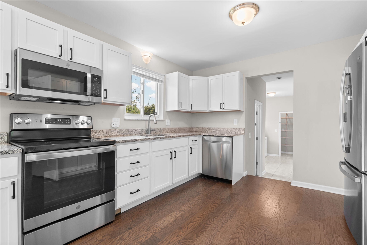 4th image of 705 W Bemis Rd, Saline, MI 48176 | MLS# 70554238