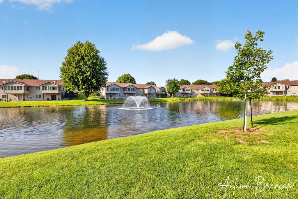 4th image of 1085 Amber Cove Dr #49, Byron Center, MI 49315 | MLS# 70554250