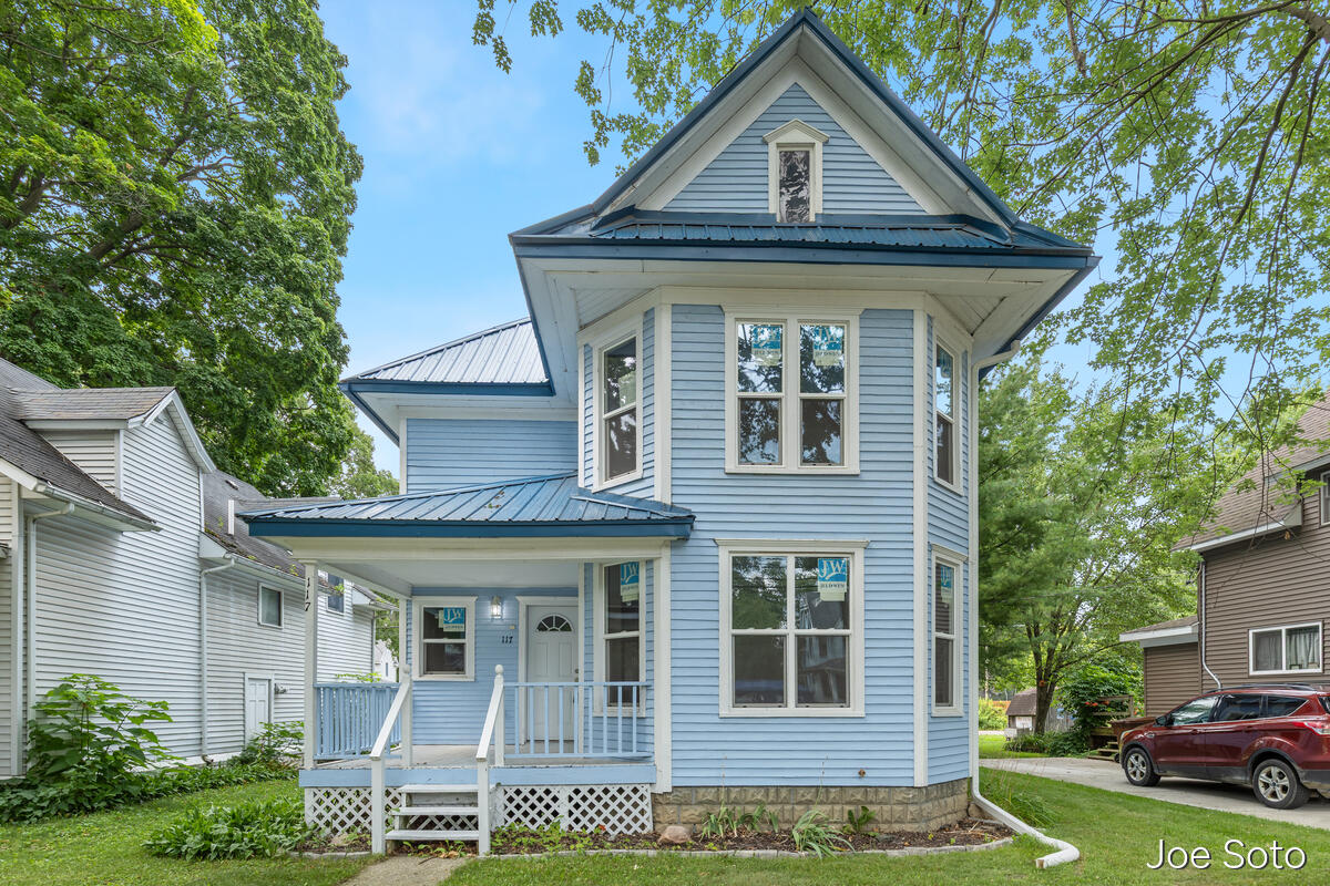 1st image of 117 E Wright Ave, Shepherd, MI 48883 | MLS# 70554261
