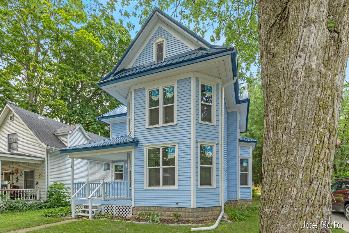 2nd image of 117 E Wright Ave, Shepherd, MI 48883 | MLS# 70554261