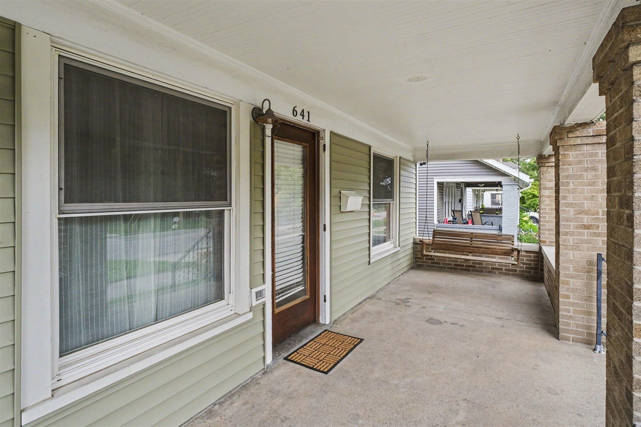 Photo 3 of Single family home for sale at 641 Lincoln Ave, Grand Rapids, MI 49504 | MLS# 70554321 | Listing updated on 2026-10-01