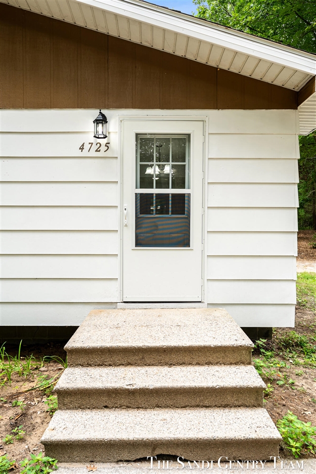 Photo 4 of Single family home for sale at 4725 Orshal Rd, Whitehall, MI 49461 | MLS# 70554334 | Listing updated on 2026-10-06
