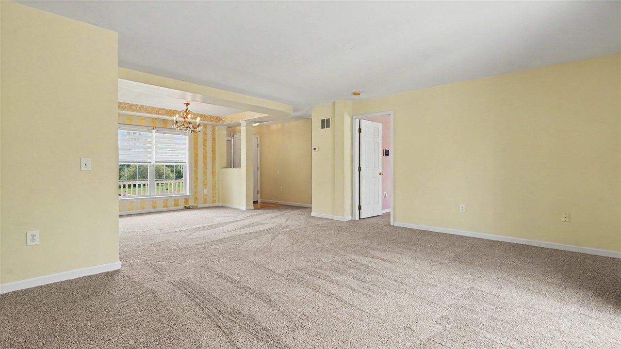 4th image of 1082 Azalea Dr, Jackson, MI 49201 | MLS# 70554341