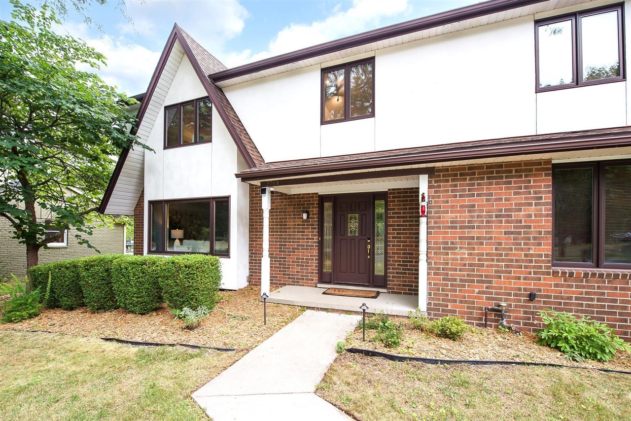 4th image of 2764 Lowell Rd, Ann Arbor, MI 48103 | MLS# 70554377