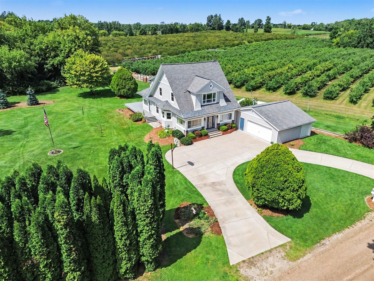 Photo 2 of Single family home for sale at 3338 W Abbey Rd, Hart, MI 49420 | MLS# 70554414 | Listing updated on 2026-09-15