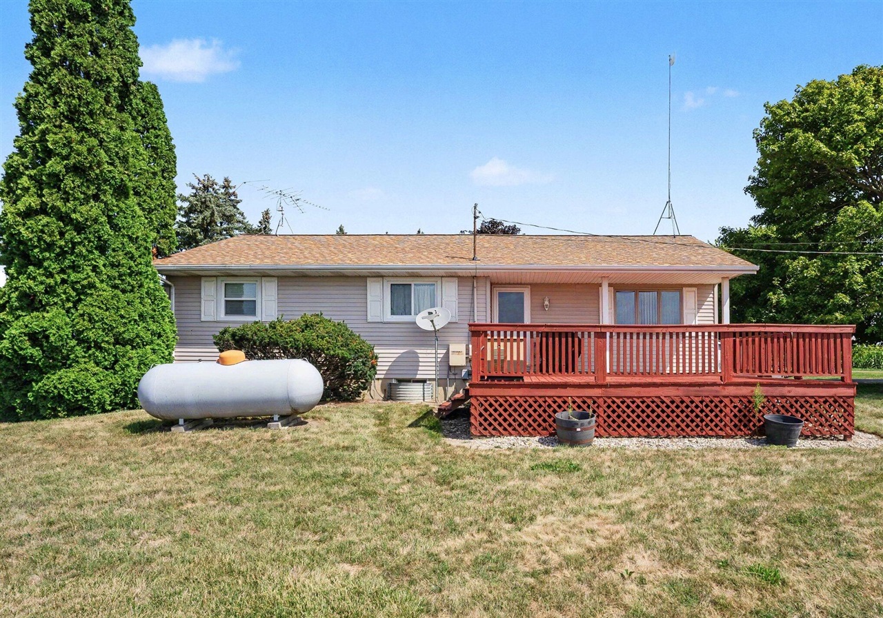4th image of 6750 S Bliss Rd, Middleton, MI 48856 | MLS# 70554429