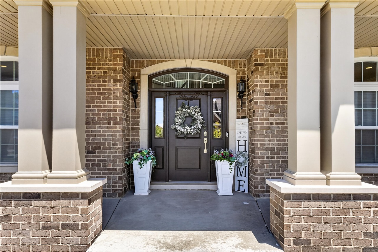 2nd image of 50770 Breckenridge Dr, Canton, MI 48187 | MLS# 70554457