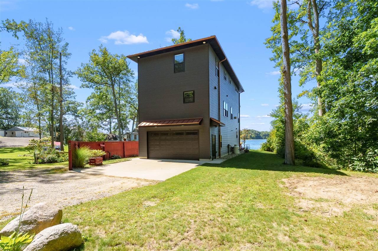 4th image of 6840 Flower Dr, Delton, MI 49046 | MLS# 70554479