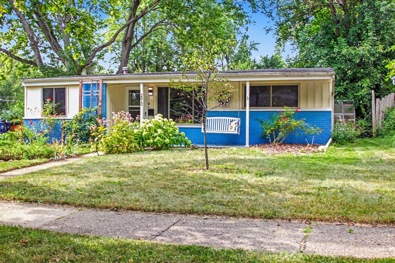 1st image of 2812 Cumberland Ave, Ann Arbor, MI 48104 | MLS# 70554480