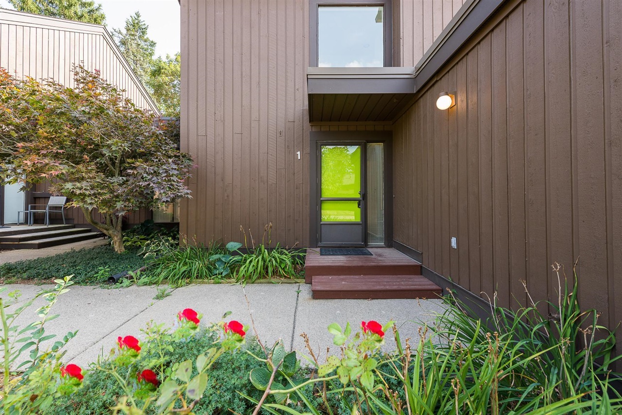 1st image of 1 Westbury Ct, Ann Arbor, MI 48105 | MLS# 70554492