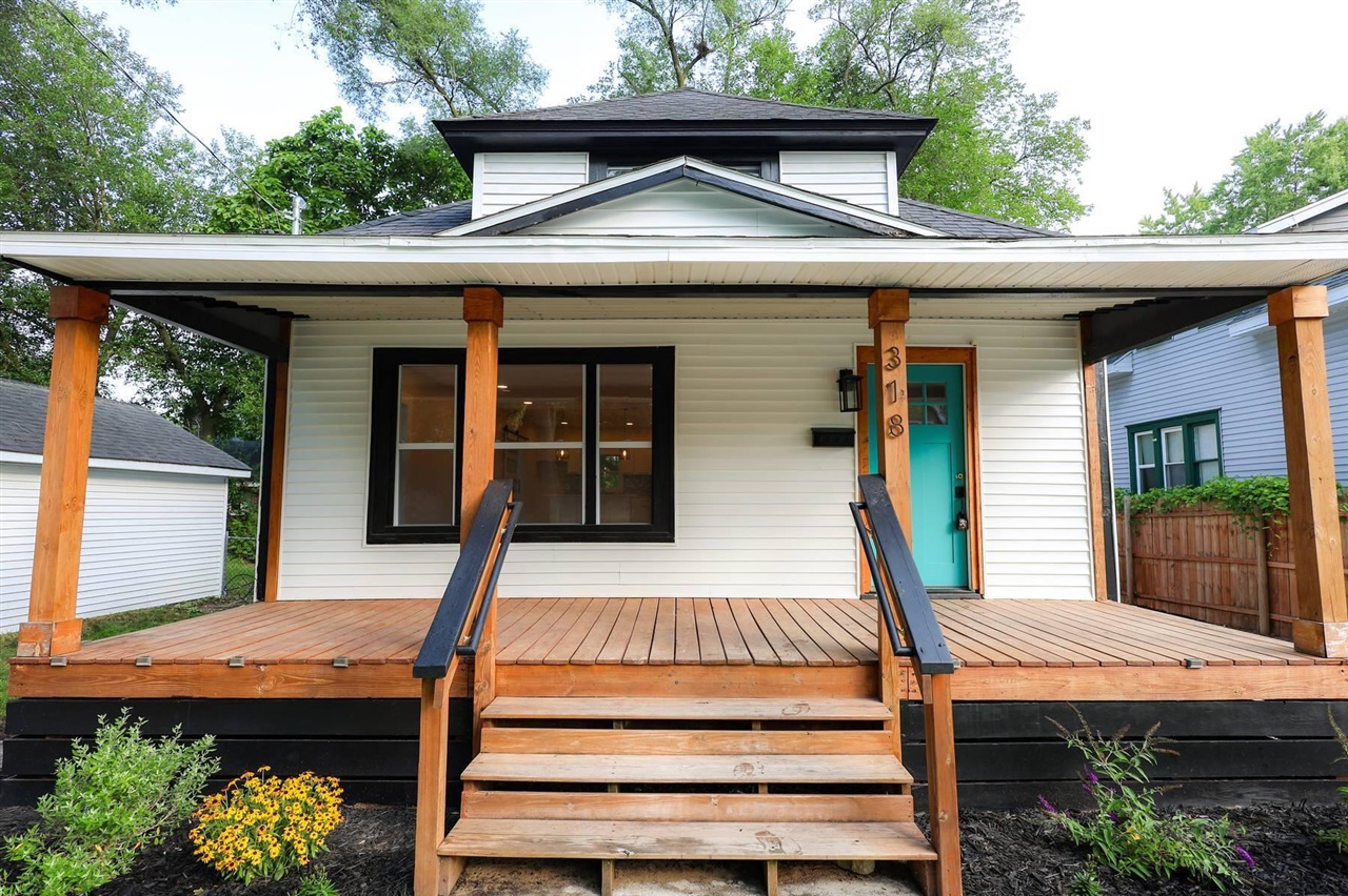 Photo 2 of Single family home for sale at 318 Catherine Ave, Muskegon, MI 49442 | MLS# 70554495 | Listing updated on 2026-09-14